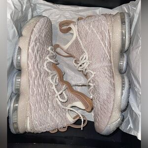 LeBron XV "Ghost"